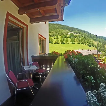 Zimmervermietung Babsy Alojamento de Acomodação e Pequeno-almoço Zell am See