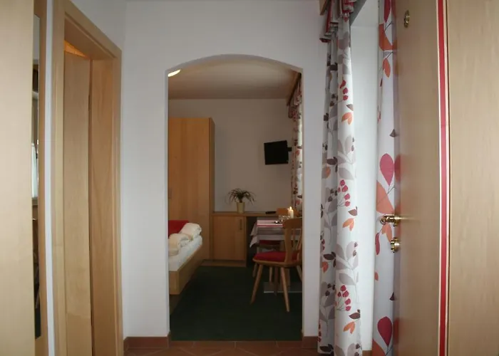 Zimmervermietung Babsy Frühstückspension 4*